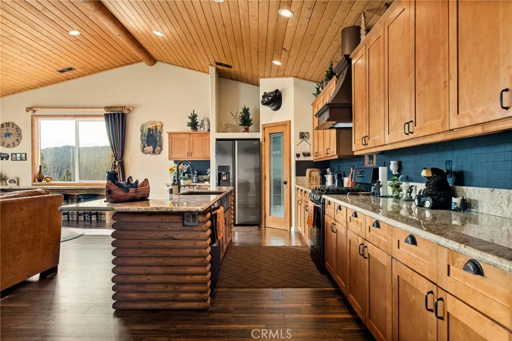 806 Brentwood, Lake Arrowhead, CA 92352 - Photo 4 of 41, Lake Arrowhead, CA