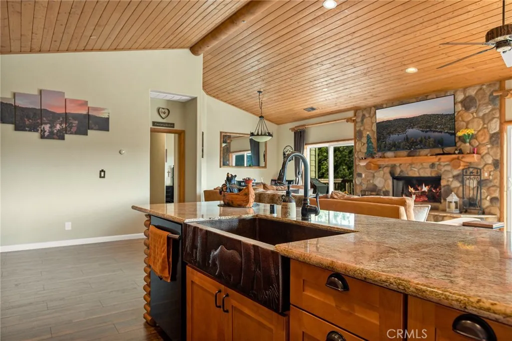 806 Brentwood, Lake Arrowhead, CA 92352 - Photo 5 of 41, Lake Arrowhead, CA