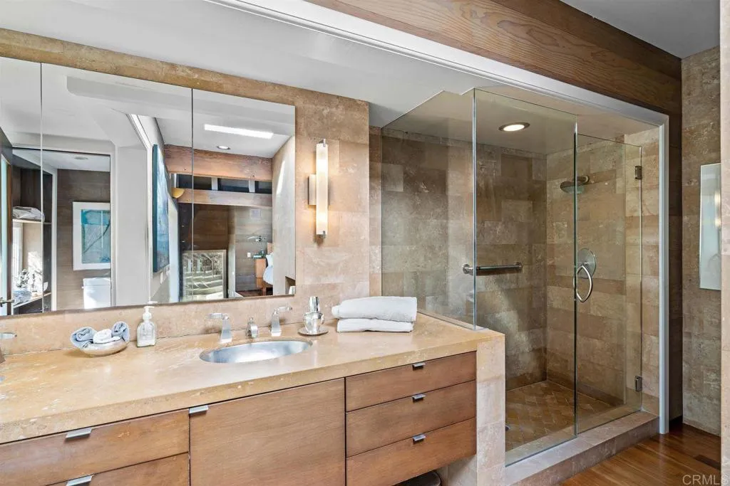 https://cdn.realtyfeed.com/cdn/127/306644288/3aa1b9337f777b0648b9b18e439daeb9.webp