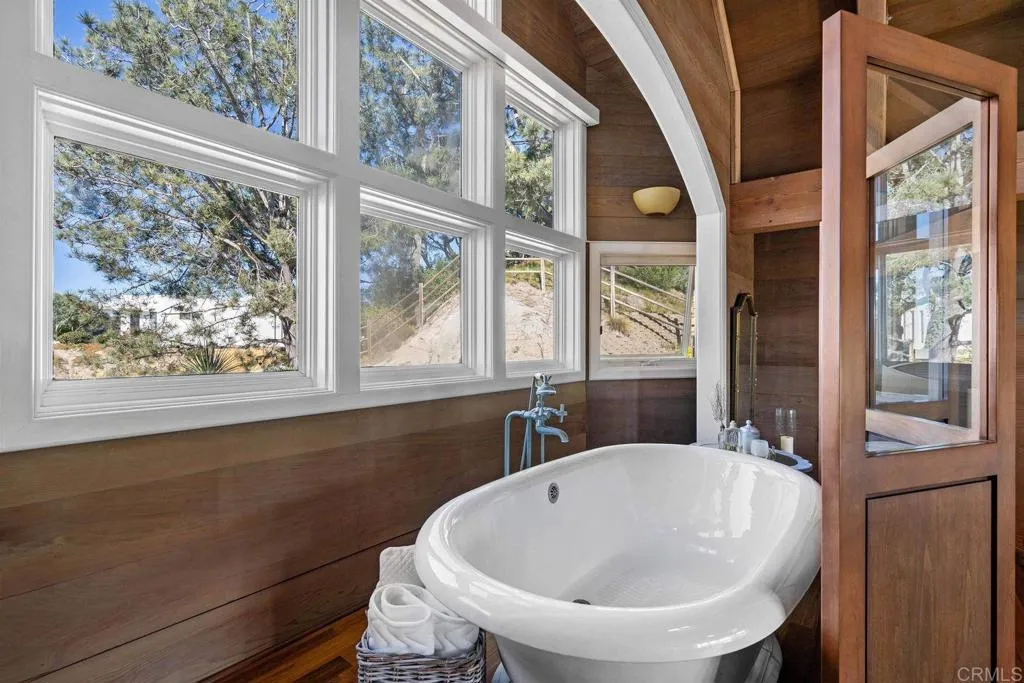 https://cdn.realtyfeed.com/cdn/127/306644288/a0543eb1a87195593299af6baa1e38e9.webp