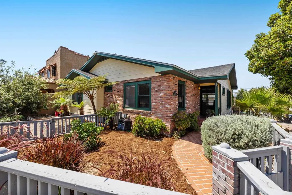 https://cdn.realtyfeed.com/cdn/127/306644310/21776c45a369e10cc96a228810d0e935.webp
