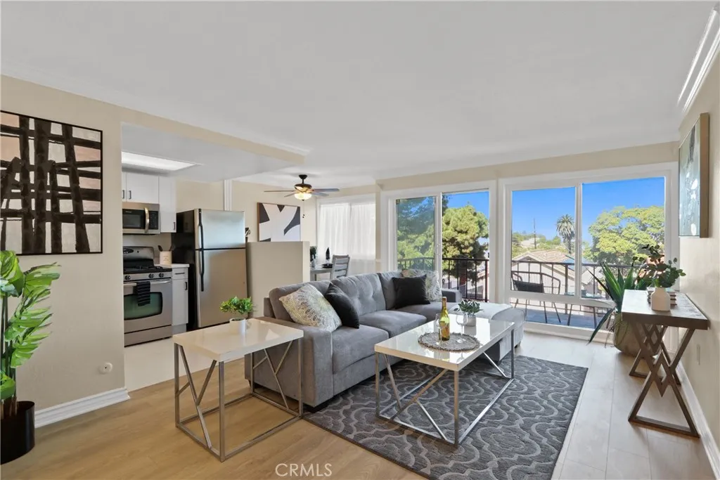 2030 S Cabrillo Avenue Unit 206, San Pedro, CA 90731 - Main photo, San Pedro, CA