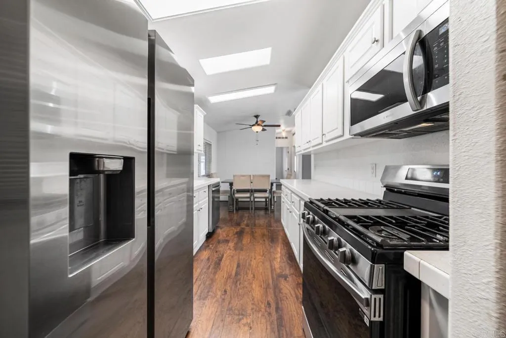 https://cdn.realtyfeed.com/cdn/127/306644328/f00c5533b3a6a0860ab49542f9629c44.webp