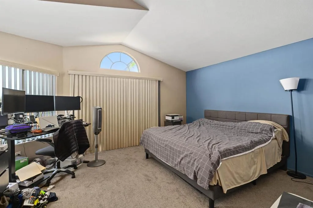 https://cdn.realtyfeed.com/cdn/127/306644351/642410b1bfa7c49247573e947588aeb6.webp
