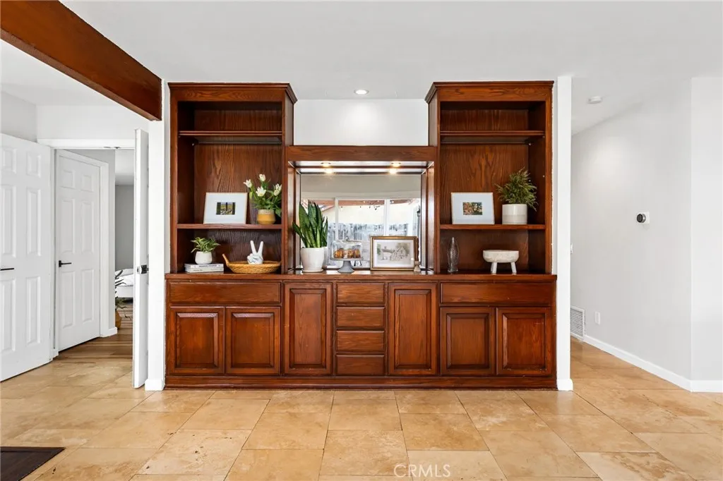 https://cdn.realtyfeed.com/cdn/127/306644388/0ad35611dae16a6db99102144e1327cf.webp