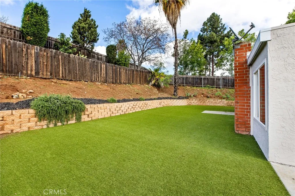 https://cdn.realtyfeed.com/cdn/127/306644388/f5d78b11f3651d8b64690ce61919ee94.webp
