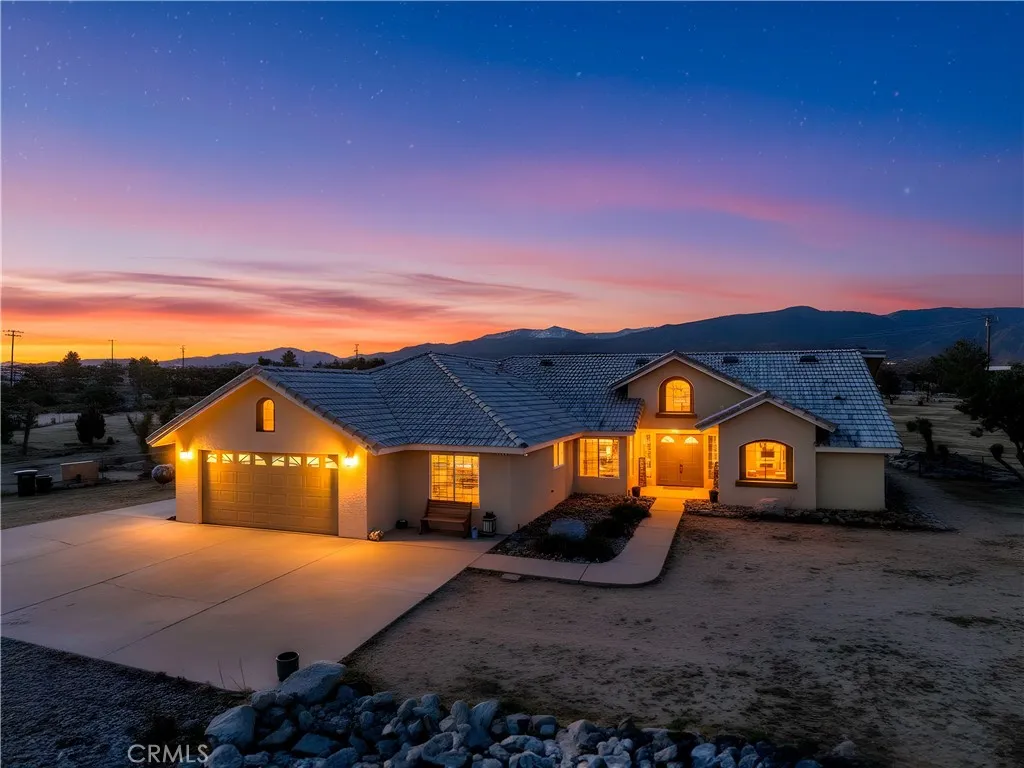 Pinon Hills, CA 92372