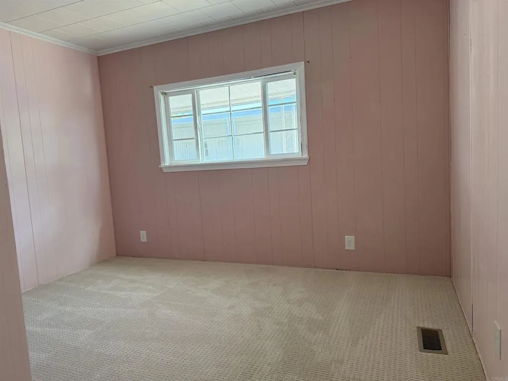 https://cdn.realtyfeed.com/cdn/127/306644414/2c783ccd8d58767bf220b6d90e1d52a5.webp