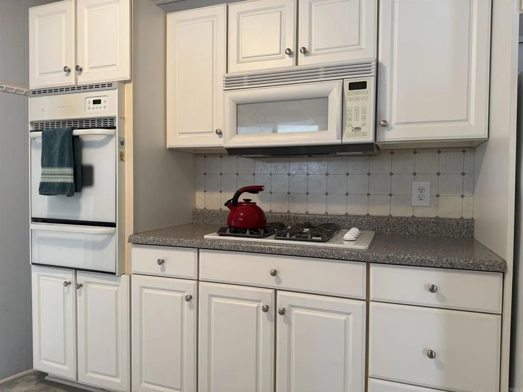 https://cdn.realtyfeed.com/cdn/127/306644414/79039716584fc2c4ebe6d823e62589d9.webp