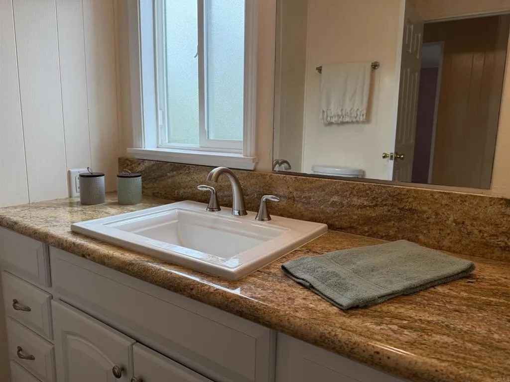 https://cdn.realtyfeed.com/cdn/127/306644414/858b3bb80351c2c73686e02932d5d1ea.webp