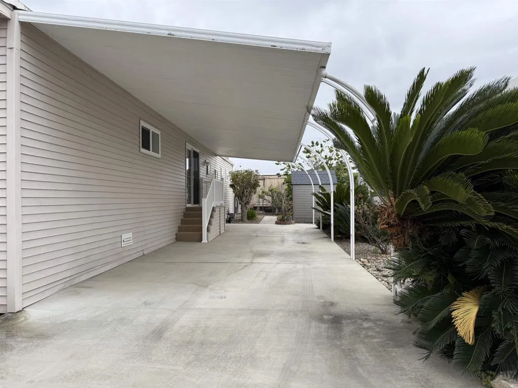 https://cdn.realtyfeed.com/cdn/127/306644414/86bd32c17cc2b6a927ec1f4f428d0073.webp