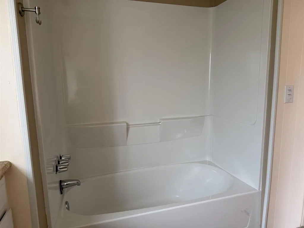 https://cdn.realtyfeed.com/cdn/127/306644414/c53a51a47d4376e193f69e06db20ef87.webp