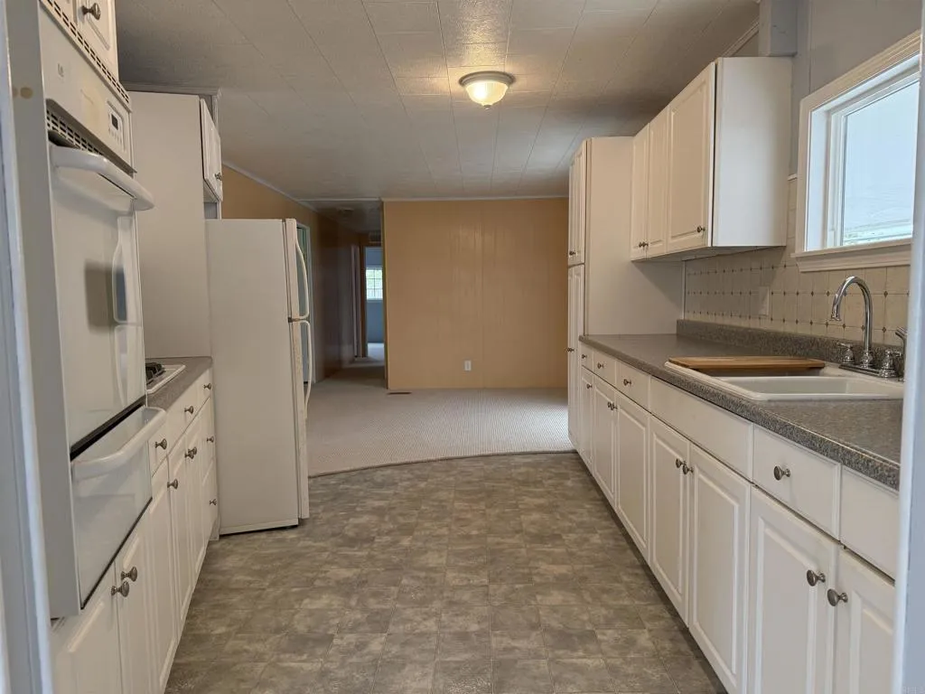 https://cdn.realtyfeed.com/cdn/127/306644414/d1534bb5464257d8e1a7cfa1cfb3750c.webp