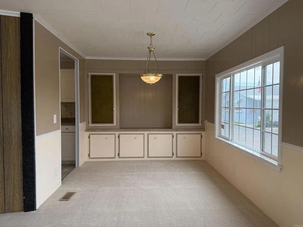https://cdn.realtyfeed.com/cdn/127/306644414/d29253f39add9f52b26f272753d08a54.webp