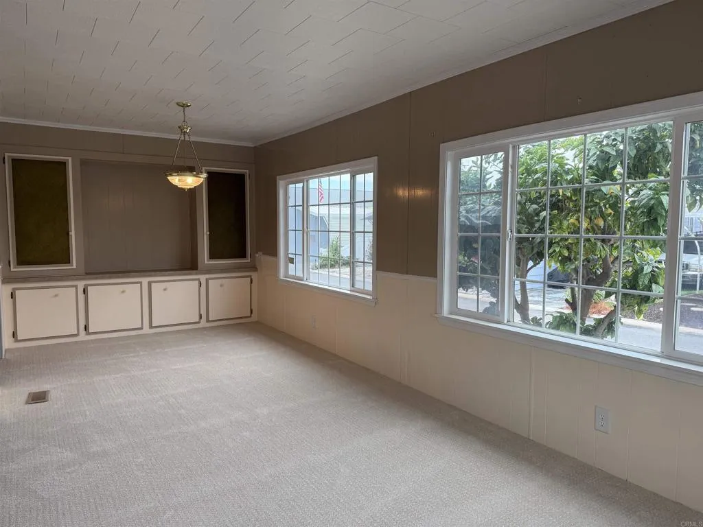 https://cdn.realtyfeed.com/cdn/127/306644414/fae6f3fbb626f7e19ab252fb13331c70.webp