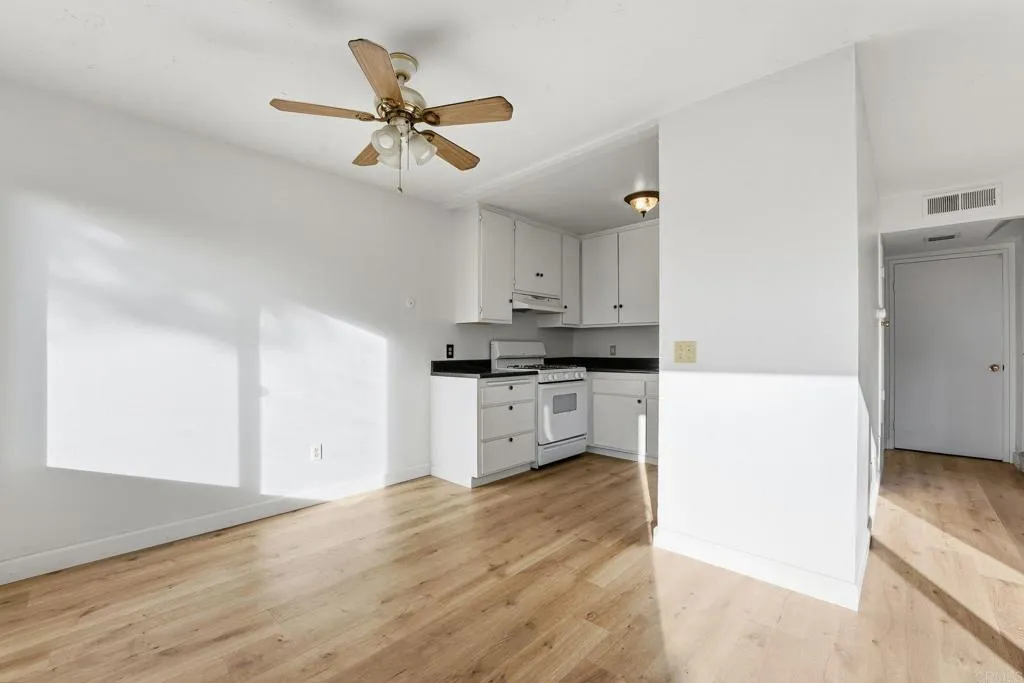 Photo #10: PTP2601208 Listing: Photo #10