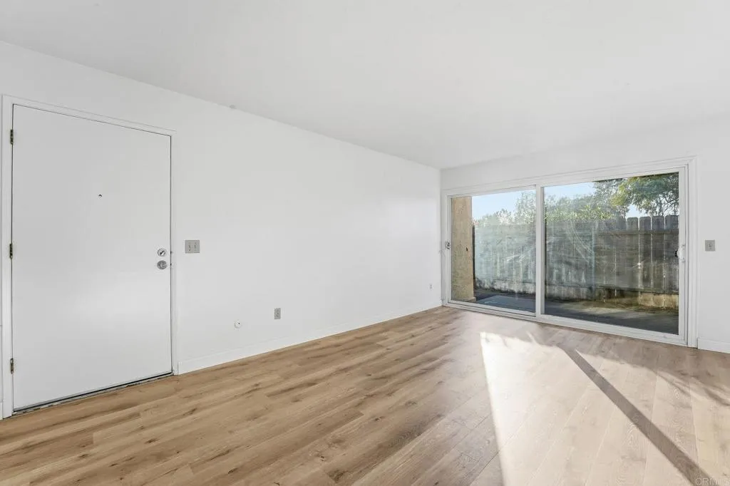 Photo #4: PTP2601208 Listing: Photo #4