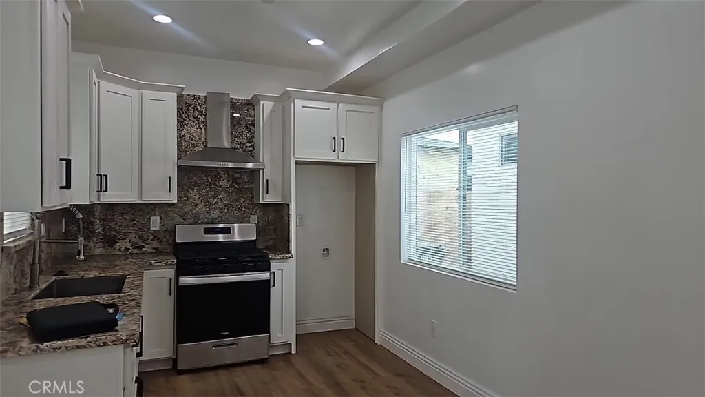 949 W Magnolia Street, Compton, CA 90220 - Photo 3 of 18, Compton, CA