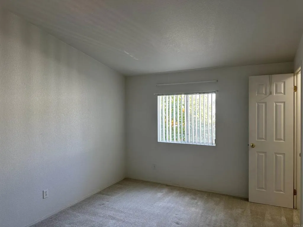 https://cdn.realtyfeed.com/cdn/127/306644599/131599f4683734d191ca329190bef84f.webp