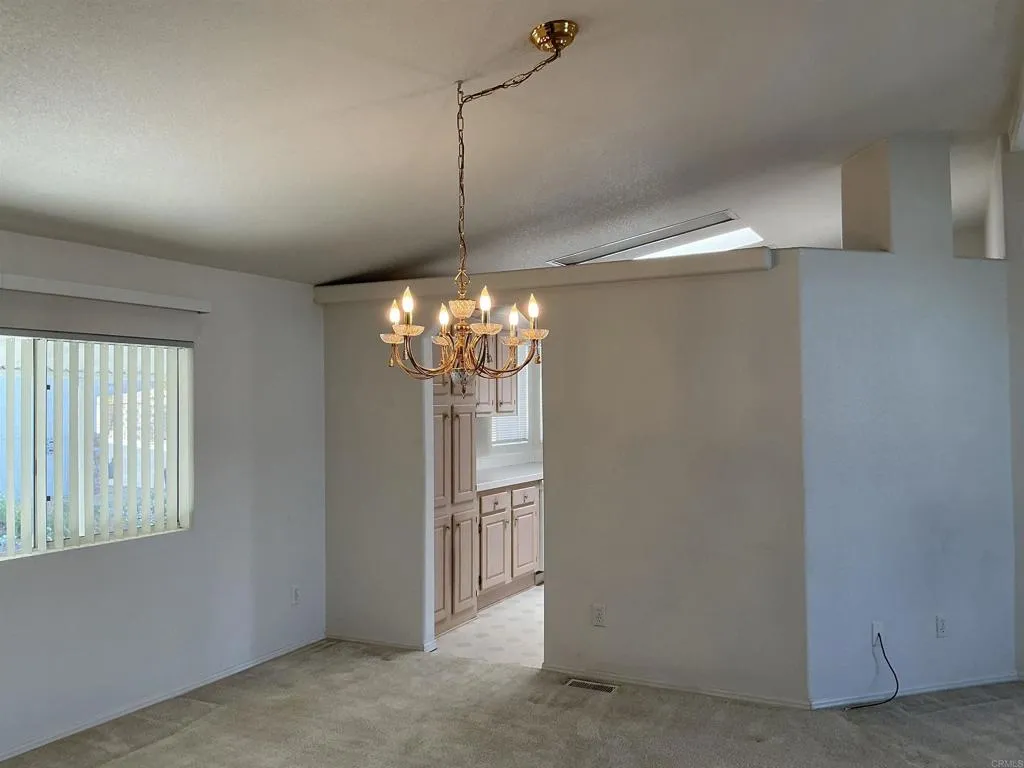 https://cdn.realtyfeed.com/cdn/127/306644599/26f9f9396d26e6901ff029e2b77aff15.webp