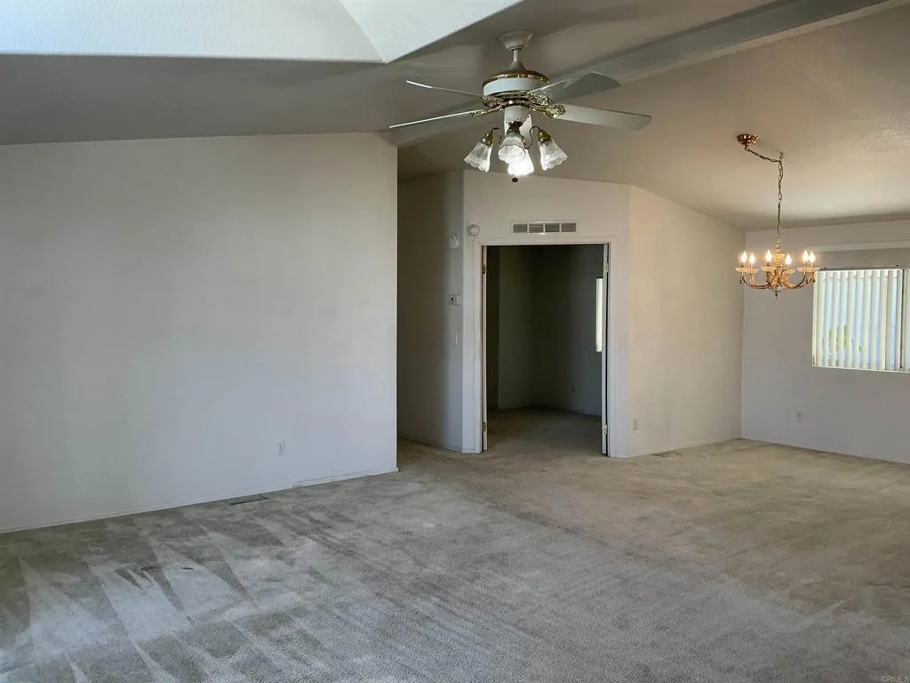 https://cdn.realtyfeed.com/cdn/127/306644599/a109127c0d34e62af601c9bfd0e983f8.webp