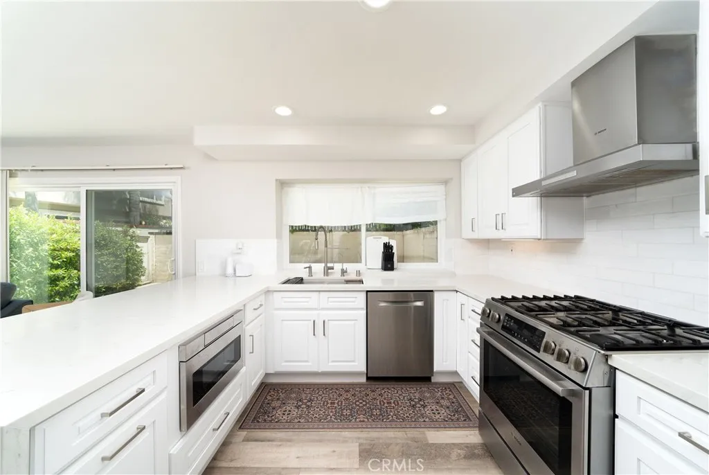 13400 Via Alicante, Tustin, CA 92782 - Photo 2 of 21, Tustin, CA