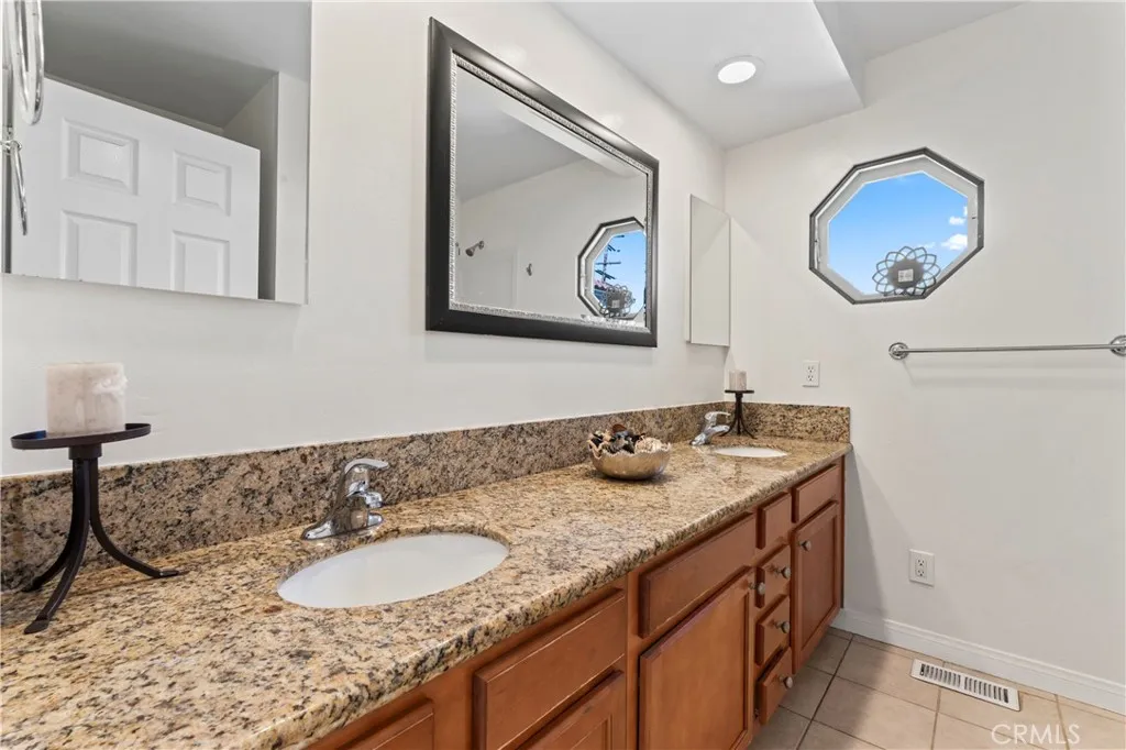 https://cdn.realtyfeed.com/cdn/127/306644720/2a2585c40bd2058eb4463d5aed7b0c4a.webp