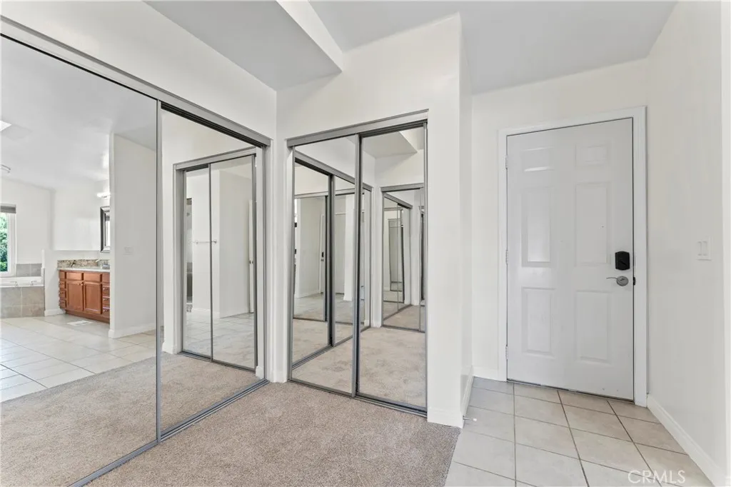https://cdn.realtyfeed.com/cdn/127/306644720/75ffa69e8db0f460f3e140552f145151.webp