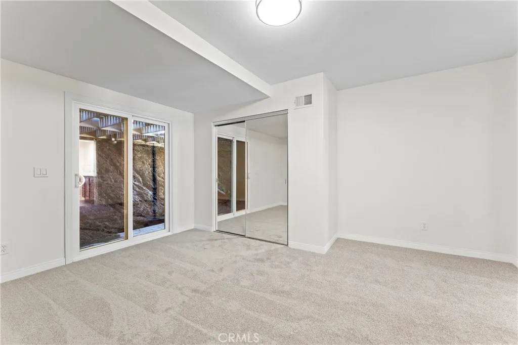 https://cdn.realtyfeed.com/cdn/127/306644720/7734da32f60f15e811ab2a0f5fc3af9f.webp
