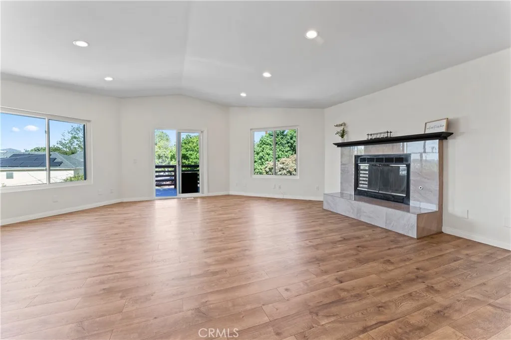 https://cdn.realtyfeed.com/cdn/127/306644720/7b1f9aaebecb3f0ba81e6004e23e6da0.webp