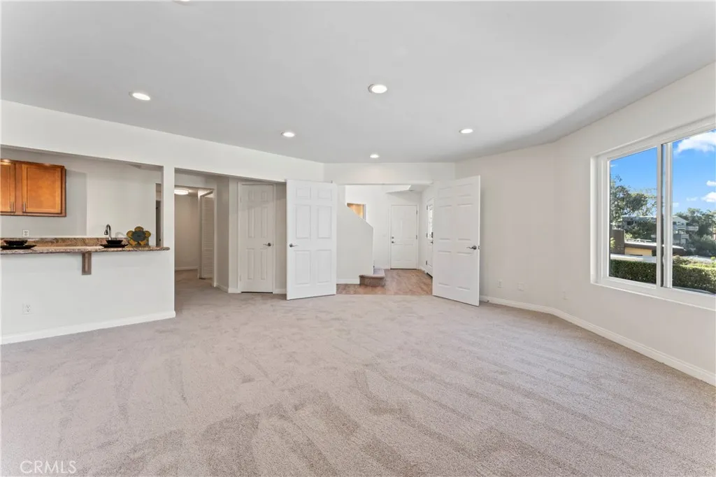 https://cdn.realtyfeed.com/cdn/127/306644720/7b7c073850d86682a8881a9f52de5735.webp