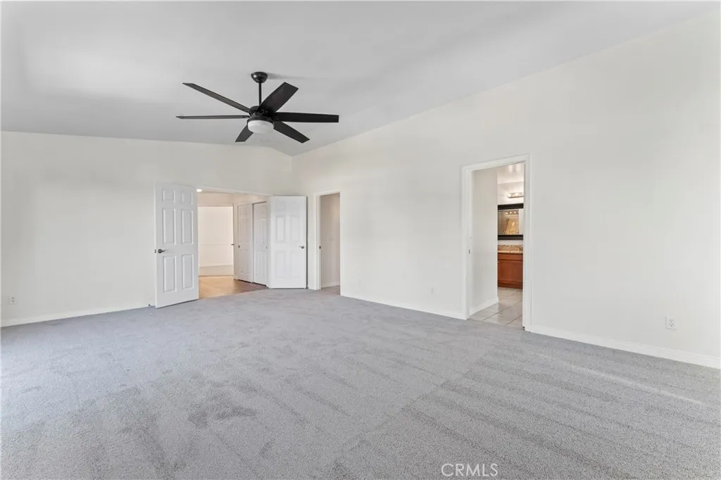 https://cdn.realtyfeed.com/cdn/127/306644720/ee1d960fdd82c794de59a0e2bdb3bb40.webp
