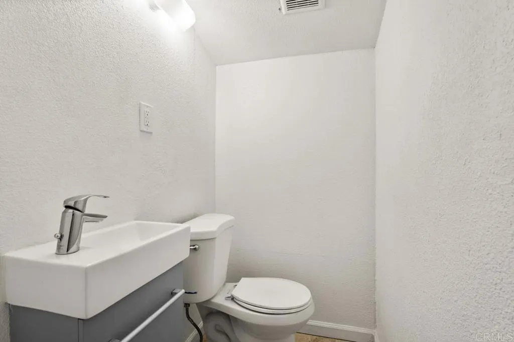 https://cdn.realtyfeed.com/cdn/127/306644770/e3a81b135678de54c0662776a08bfba2.webp