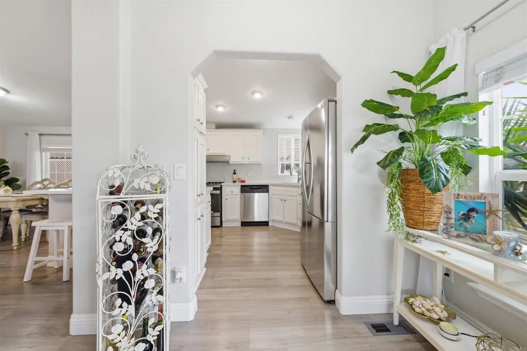 https://cdn.realtyfeed.com/cdn/127/306644785/b0243c975a975ac71a530d5d0b29c7c4.webp