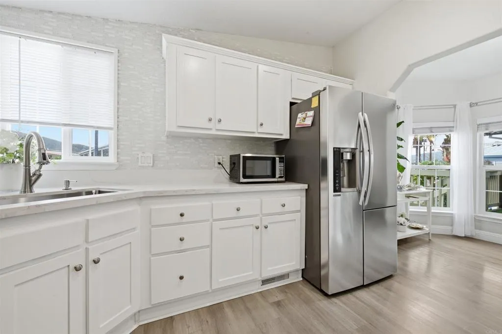 https://cdn.realtyfeed.com/cdn/127/306644785/b31173bafe5e9f5e122d6d84dbe79674.webp