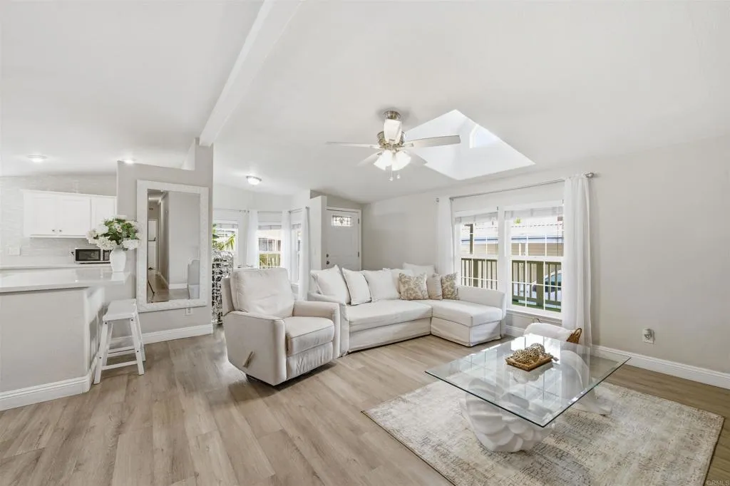 https://cdn.realtyfeed.com/cdn/127/306644785/f8e961f8e2618e026ef3f227009088c0.webp