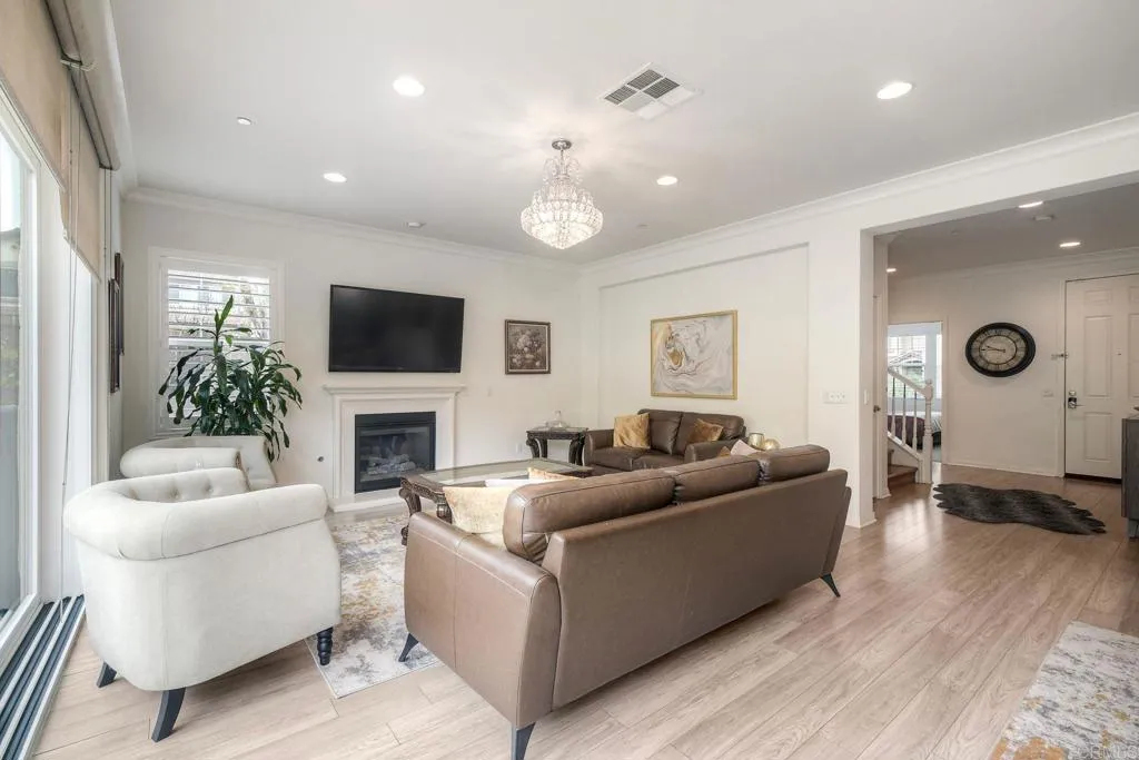 https://cdn.realtyfeed.com/cdn/127/306644890/22fdde9191f356c0eba570da95639e2f.webp