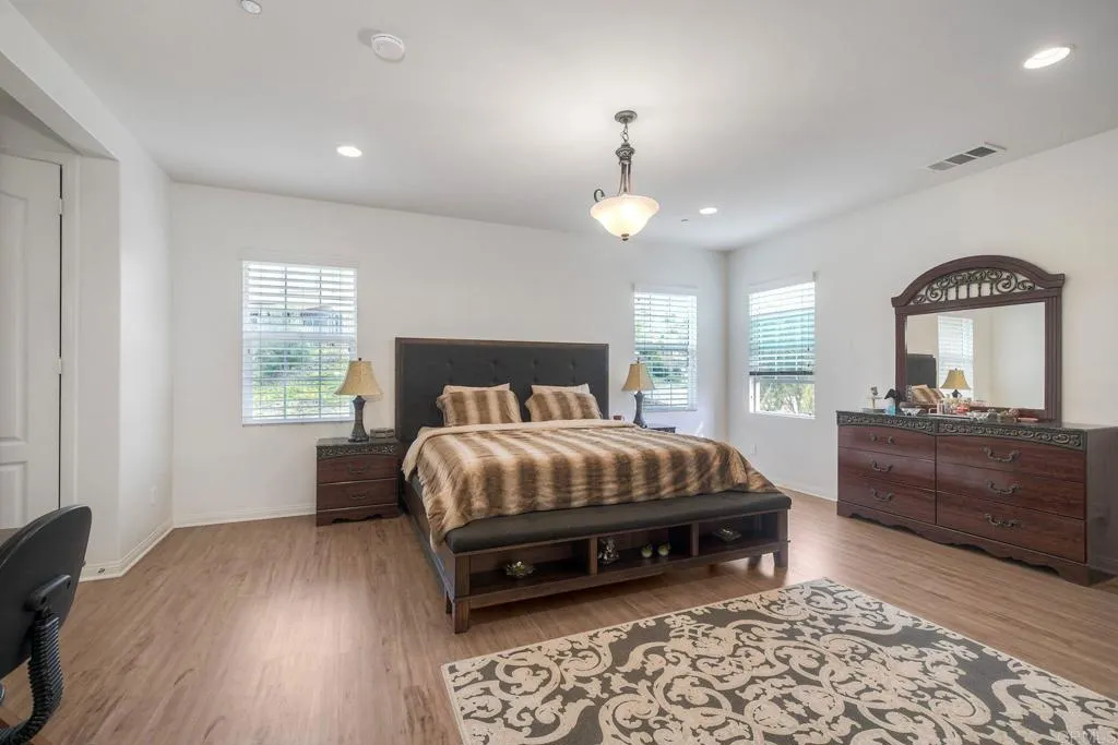 https://cdn.realtyfeed.com/cdn/127/306644890/6454e673cc8bf87ace5fb7d7c3565747.webp