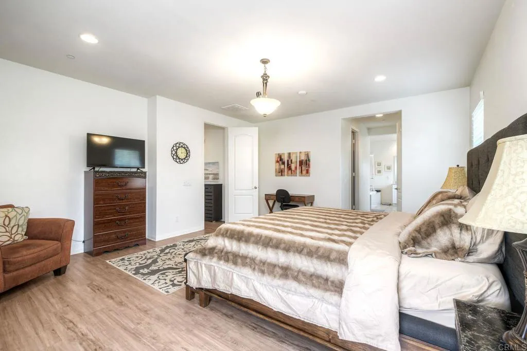 https://cdn.realtyfeed.com/cdn/127/306644890/cdc7057fa313a1c31b54f8d015709fac.webp