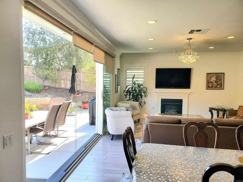 https://cdn.realtyfeed.com/cdn/127/306644890/e0abc243892125d919769f83581060bd.webp