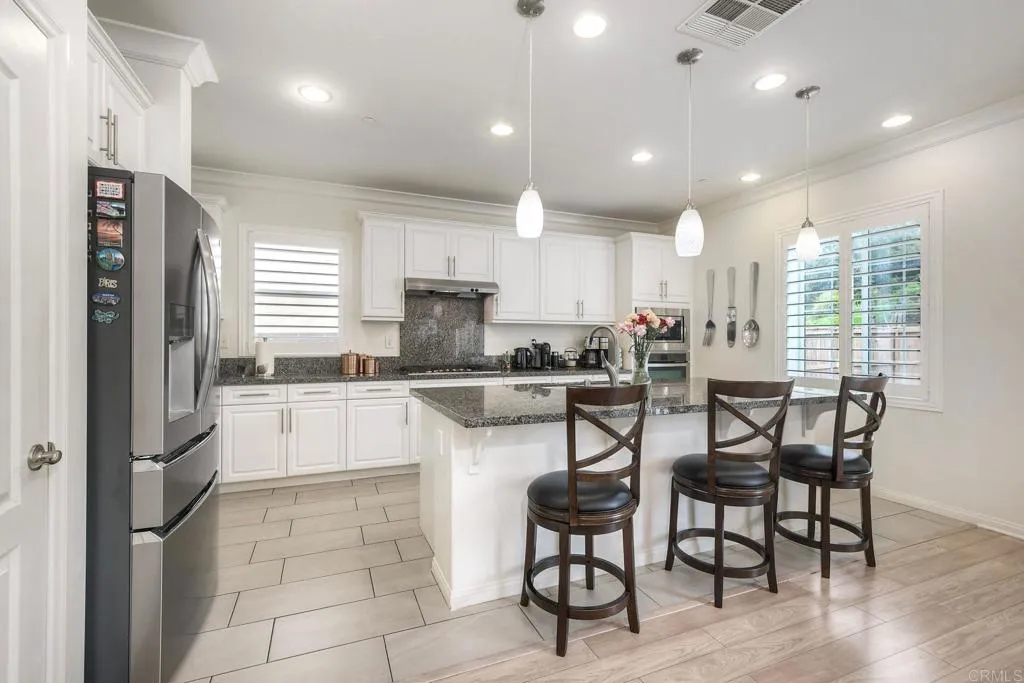 https://cdn.realtyfeed.com/cdn/127/306644890/e7fd8ee992650944472acf1acc5beee5.webp