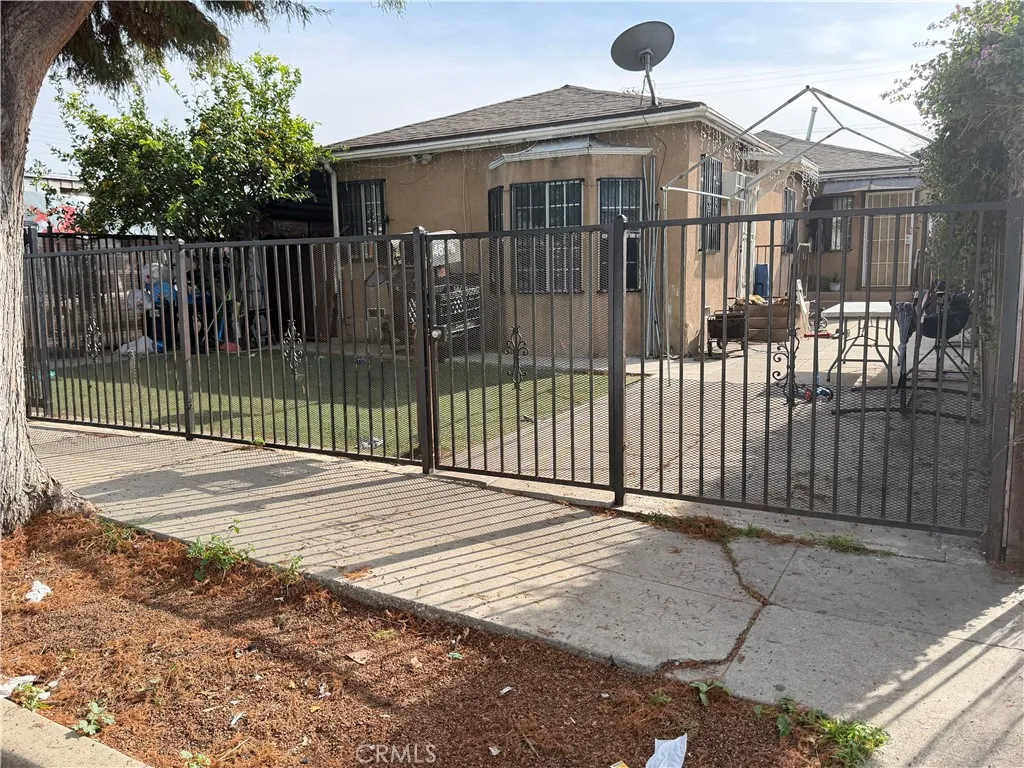 1462 E 57th, Los Angeles, CA 90011 - Photo 5 of 8, Los Angeles, CA