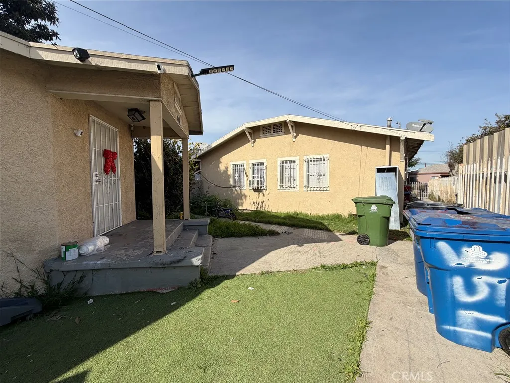 352 E 84th, Los Angeles, CA 90003 - Photo 5 of 8, Los Angeles, CA