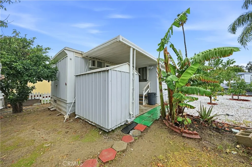 8787 Locust Unit 24, Fontana, CA 92335 - Photo 5 of 27, Fontana, CA