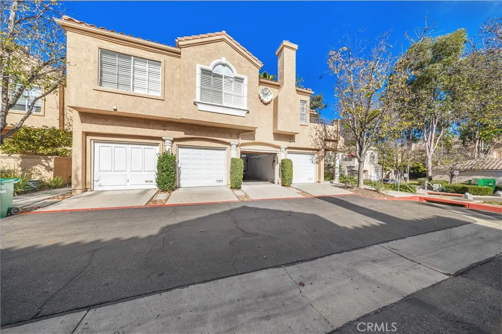 https://cdn.realtyfeed.com/cdn/127/306644960/2d9a980e2b695f518bd35ed86d801b16.webp