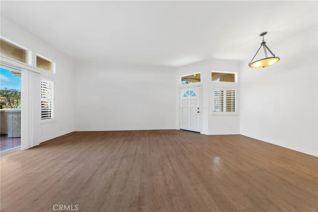 https://cdn.realtyfeed.com/cdn/127/306644960/42789848efd2798ebbeca29b27ca6535.webp