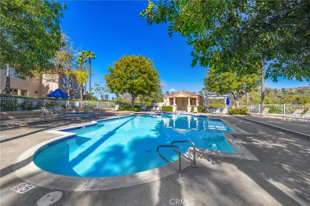 https://cdn.realtyfeed.com/cdn/127/306644960/60eb60d38218529f091a0b0471f6dec9.webp