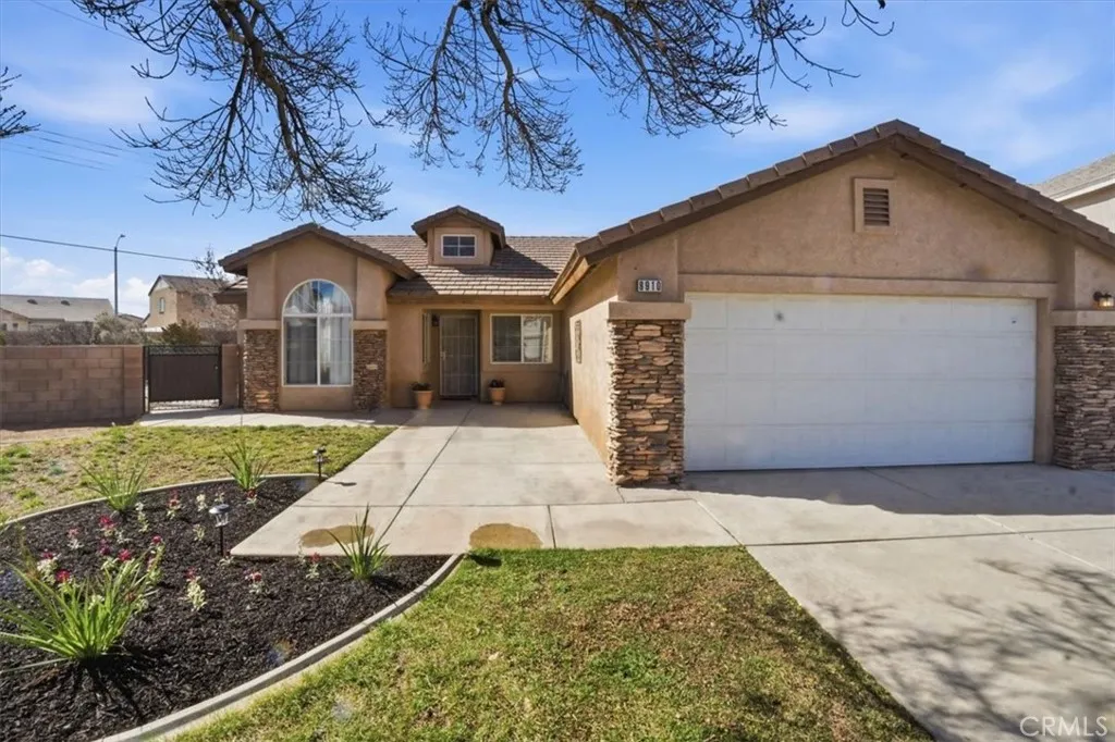 8910 Glenwood, Hesperia, CA 92344 - Photo 3 of 73, Hesperia, CA