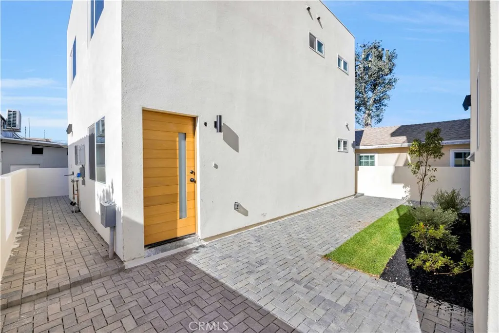 10905 Dalerose Unit C, Inglewood, CA 90304 - Main photo, Inglewood, CA