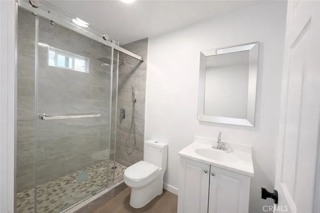 6907 Noble, Van Nuys, CA, 91405